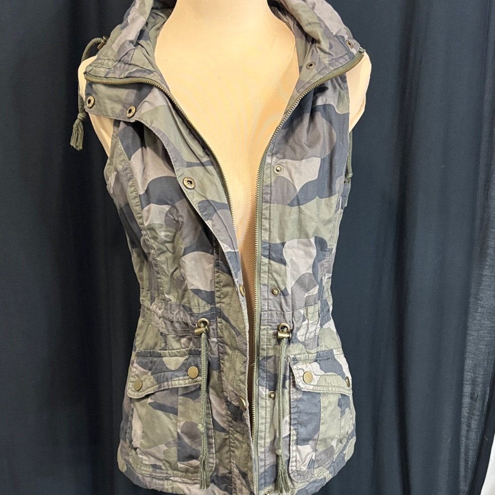 YMI Camouflage Sleeveless Vest